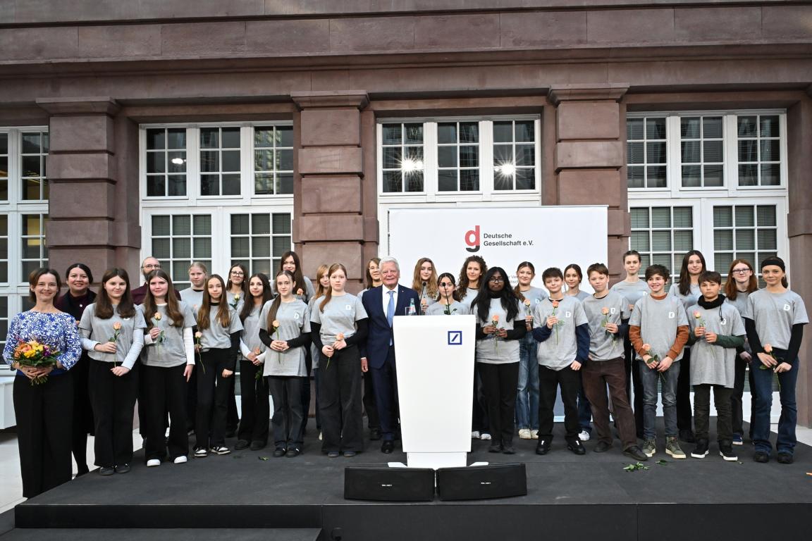 Erasmus+ Chor des IDG singt bei Preisverleihung