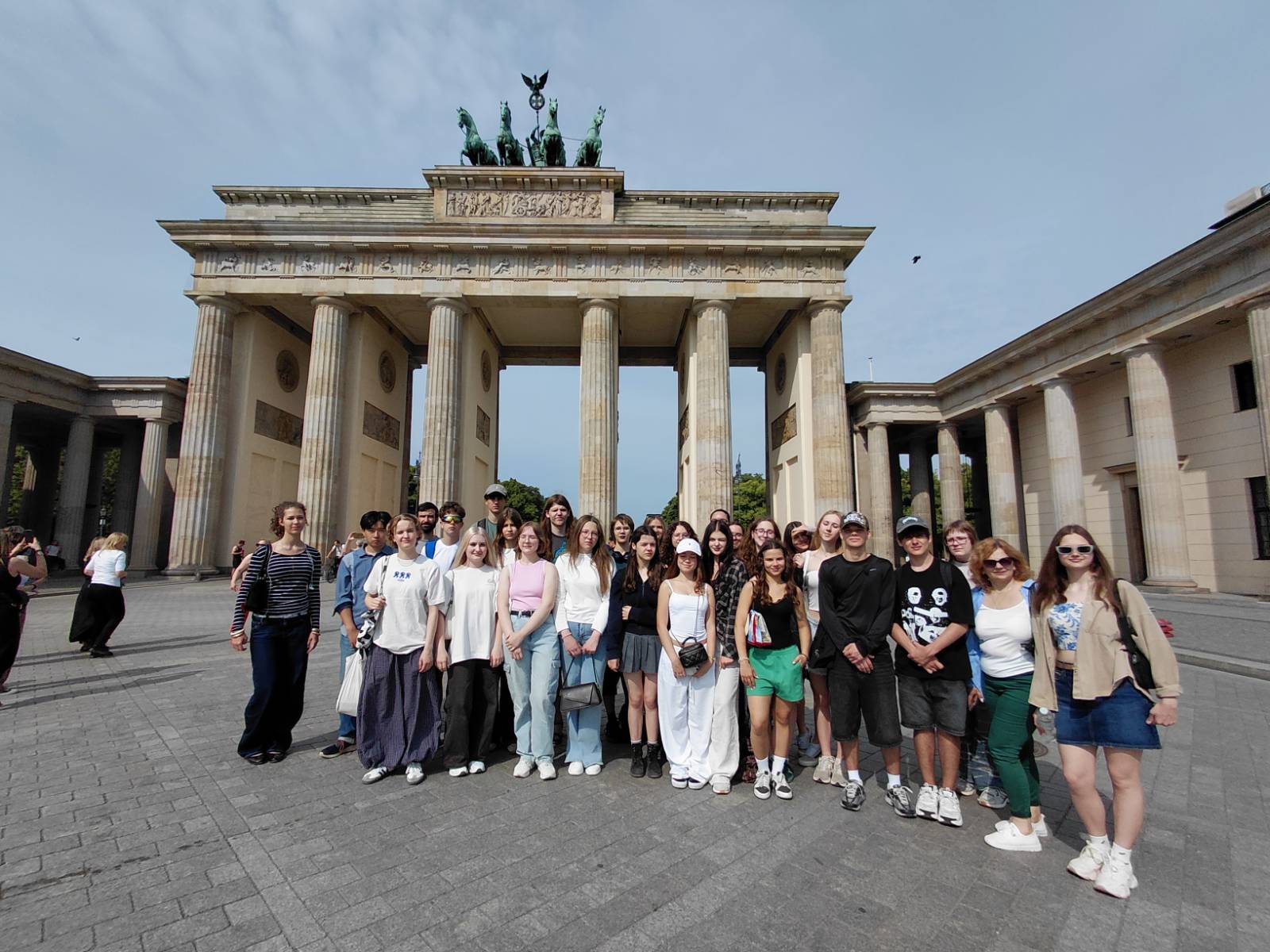 Die Gruppe vor dem Brandenburger Tor